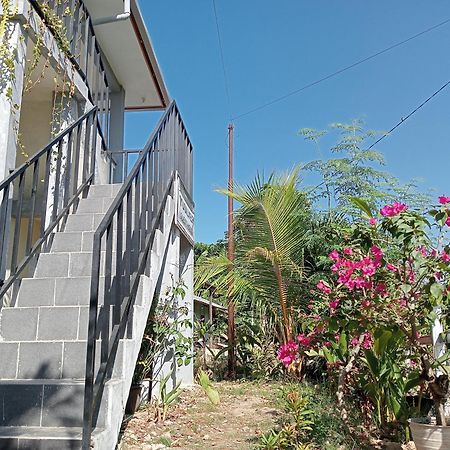Yusilver Guest House Labuan Bajo Eksteriør billede